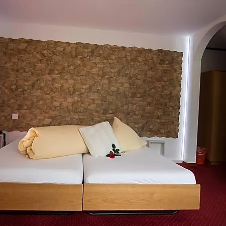 Hotel Eden