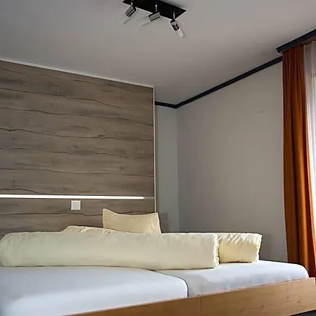 Eden Hotel