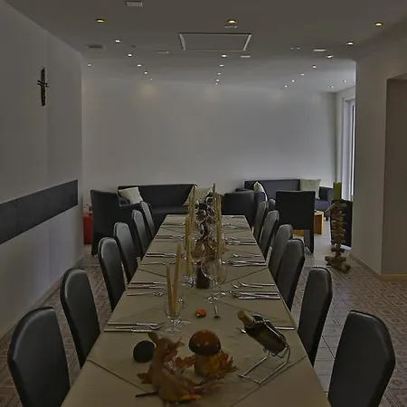 Eden 3*