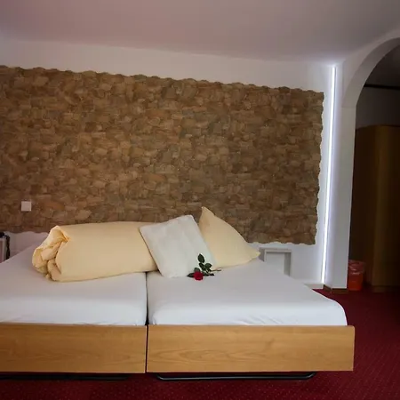Hotel Eden